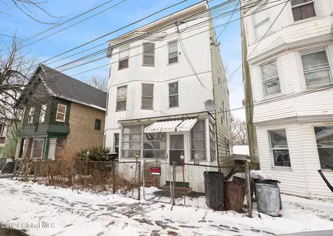 617 Bluff Ave, Schenectady, NY 12303 photo 3