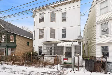 617 Bluff Ave, Schenectady, NY 12303 photo 2