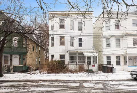 617 Bluff Ave, Schenectady, NY 12303