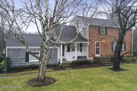 1901 Providence Ave, Niskayuna, NY 12309