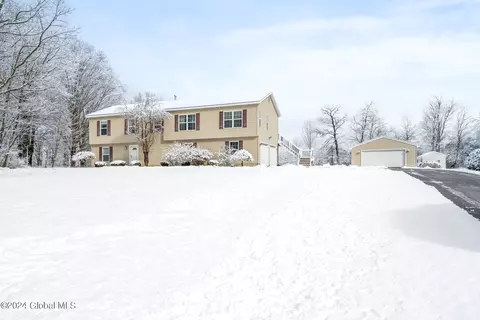 607 Midline Rd, Amsterdam, NY 12010 photo 5