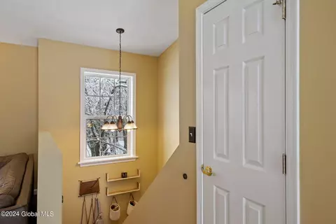 607 Midline Rd, Amsterdam, NY 12010 photo 17