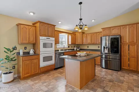 607 Midline Rd, Amsterdam, NY 12010 photo 22