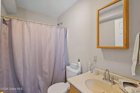 607 Midline Rd, Amsterdam, NY 12010 photo 47