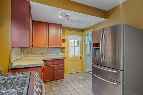 208 1st St, Scotia, NY 12302 photo 17