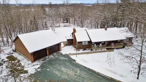 123 Birds Hill Rd, Averill Park, NY 12018