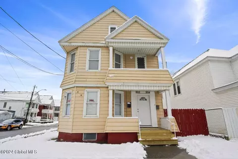 902 Francis Ave, Schenectady, NY 12303