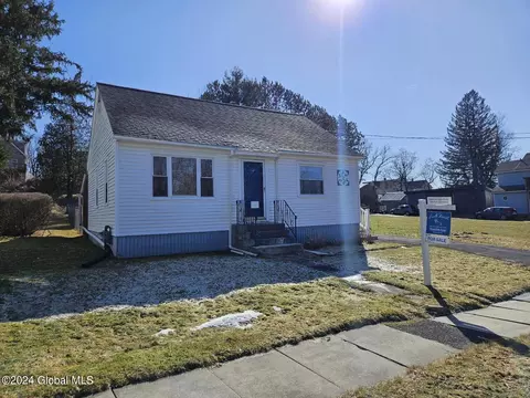 50 Franklin St, Gloversville, NY 12078