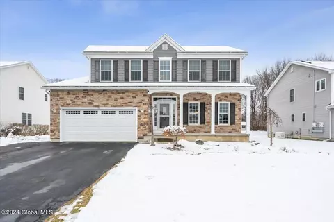 11 Gabriel Way, Albany, NY 12205