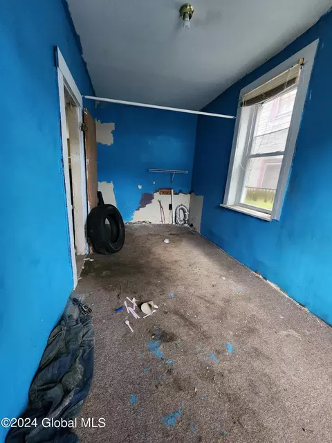 486 2nd St, Troy, NY 12180 photo 9
