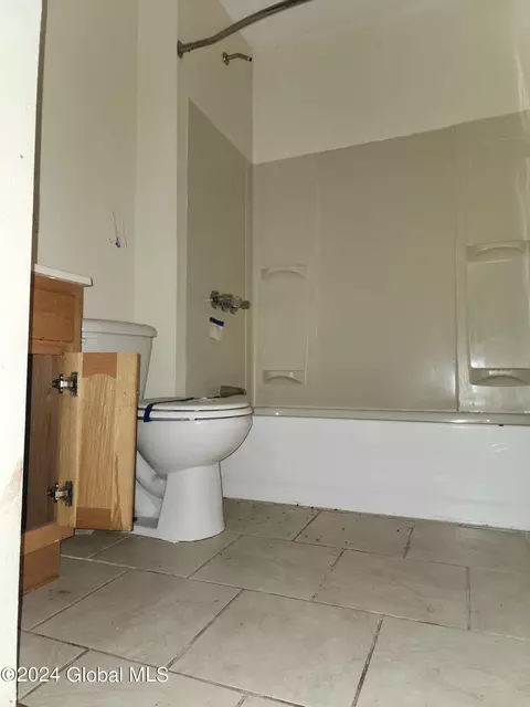 486 2nd St, Troy, NY 12180 photo 14