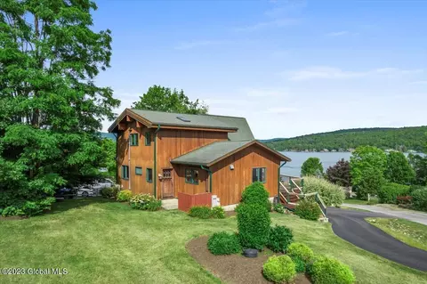 51 Sunnyview Ln, Lake George, NY 12845