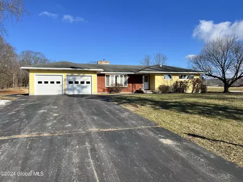 131 Spraguetown Rd, Greenwich, NY 12834