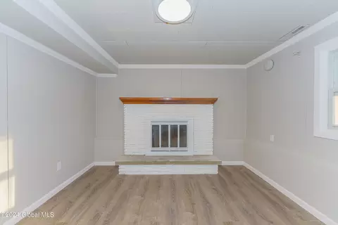 Living - 968 Douglas Ct, Schenectady, NY 12309 photo 3 of 3