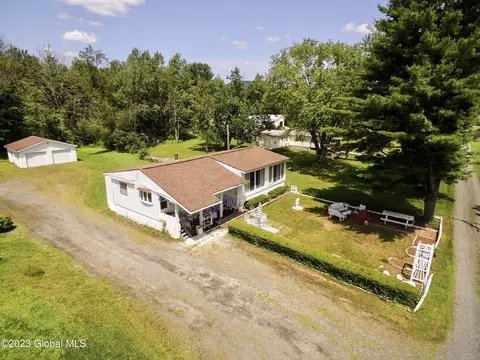 157 Gilbert Rd, Mayfield, NY 12117