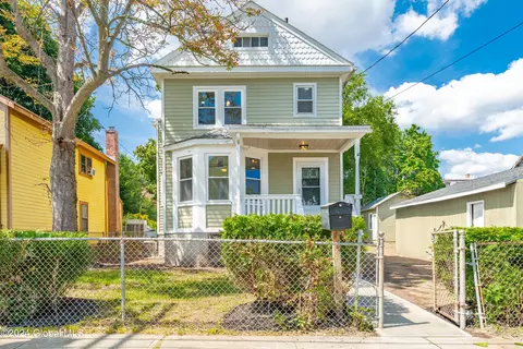 12 Nelson Ave, Rensselaer, NY 12144
