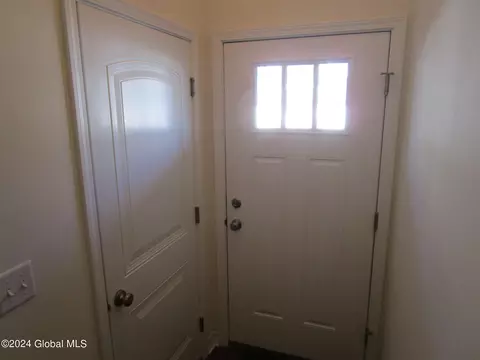 Entry Way - 158 Paddock Cir, Schenectady, NY 12306 photo 1 of 6