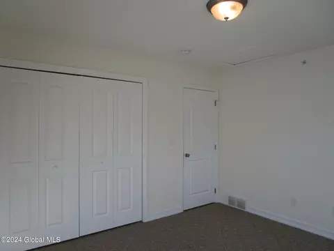 Bedroom - 158 Paddock Cir, Schenectady, NY 12306 photo 1 of 2