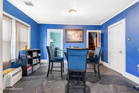 Dining - 4 Myrtle Ave, Schenectady, NY 12304 photo 1 of 2