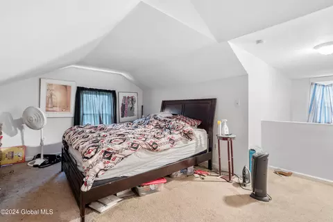 Bedroom - 4 Myrtle Ave, Schenectady, NY 12304 photo 1 of 1