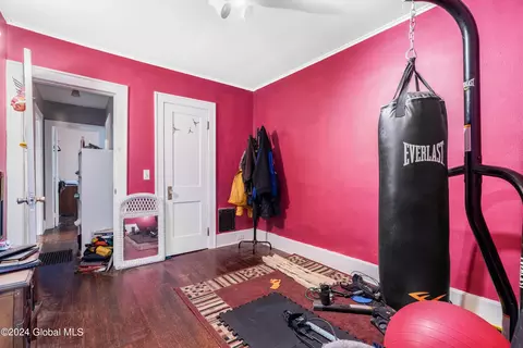Entry Way - 4 Myrtle Ave, Schenectady, NY 12304 photo 2 of 2