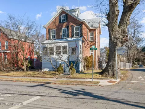 334 S Wall St, Kingston, NY 12401