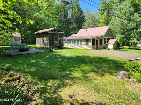 134 Horse Hill Rd, Hadley, NY 12835