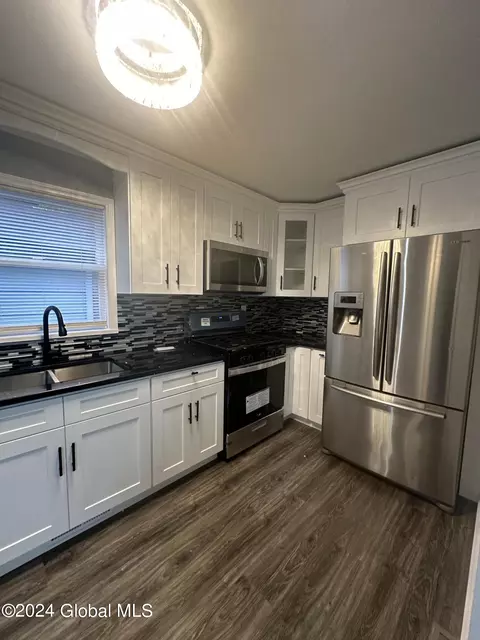 Kitchen - 1009 Davis Ter, Schenectady, NY 12303 photo 3 of 3