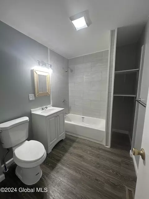 Bath - 1009 Davis Ter, Schenectady, NY 12303 photo 1 of 2