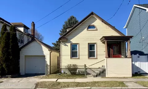 111 2nd Ave, Watervliet, NY 12189