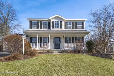 19 Battery Blvd, Mechanicville, NY 12118