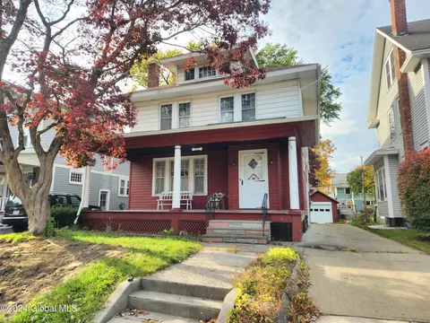 823 Woodland Ave, Schenectady, NY 12309