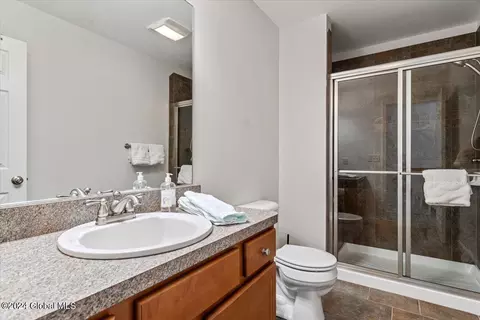 Bath - 1 Whitney Dr # A, Halfmoon, NY 12118 photo 4 of 5