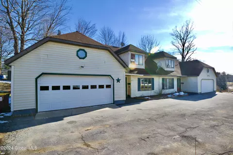 118 120 Maple Ave, Ballston Spa, NY 12020