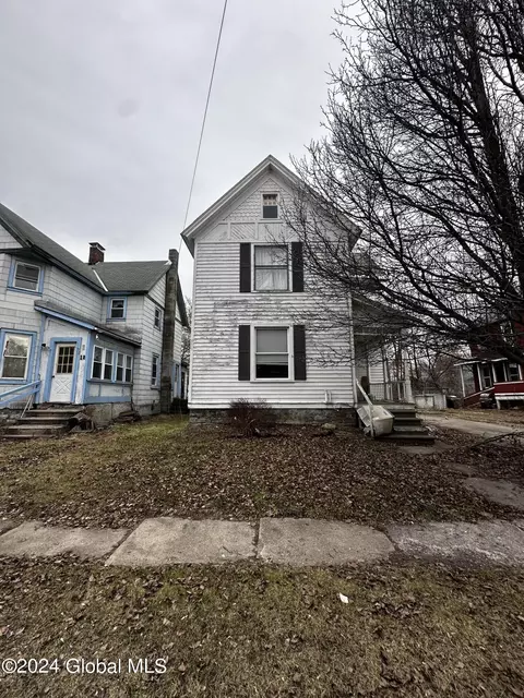 16 Hough St, Saint Johnsville, NY 13452