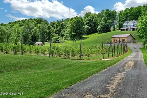 2478 Galway Rd, Galway, NY 12074