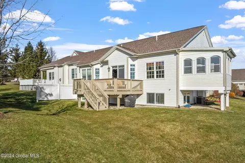 Exterior - 31 Hampton Cir, Mechanicville, NY 12118 photo 6 of 8