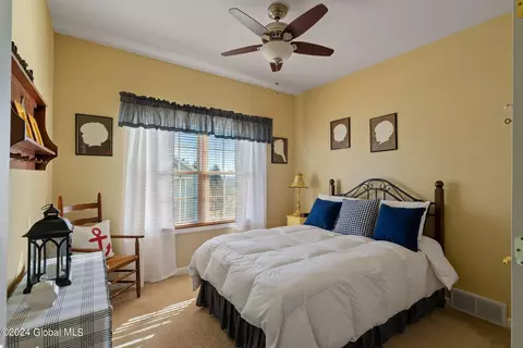 Bedroom - 31 Hampton Cir, Mechanicville, NY 12118 photo 2 of 3