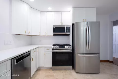 Kitchen - 105 Nyroy Dr, Troy, NY 12180 photo 5 of 5