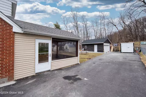 Exterior - 105 Nyroy Dr, Troy, NY 12180 photo 5 of 8