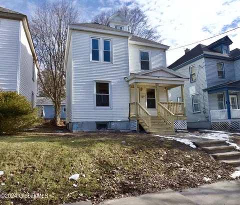 1684 Avenue B, Schenectady, NY 12308