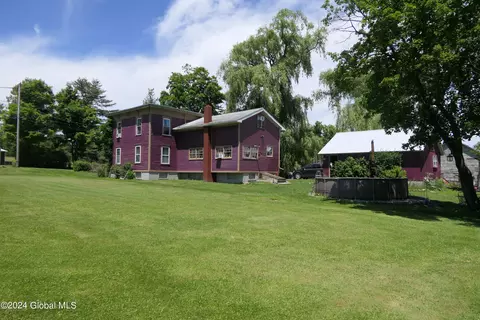 121 Cherry Valley Rd, Canajoharie, NY 13317