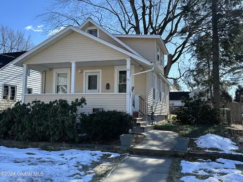 15 Douglas Ave, Glens Falls, NY 12801