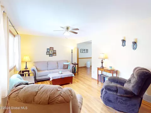 Living - 8 Kile Dr, Glenville, NY 12302 photo 7 of 10