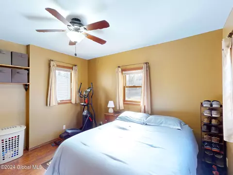 Bedroom - 8 Kile Dr, Glenville, NY 12302 photo 7 of 15