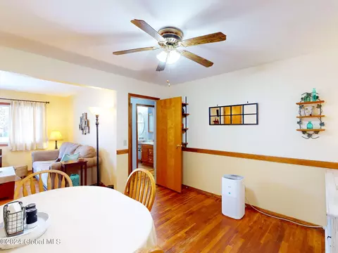 Dining - 8 Kile Dr, Glenville, NY 12302 photo 2 of 6