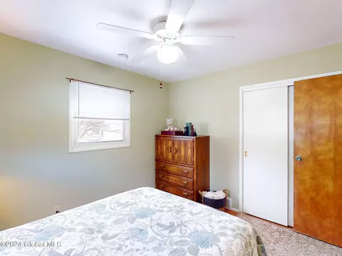 Bedroom - 8 Kile Dr, Glenville, NY 12302 photo 12 of 15