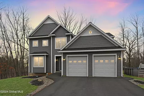 523 Vischer Ferry Rd, Clifton Park, NY 12065
