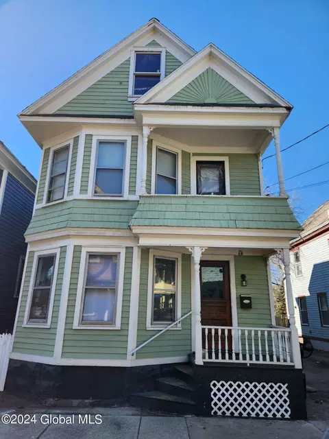 11 Ingersoll Ave, Schenectady, NY 12305