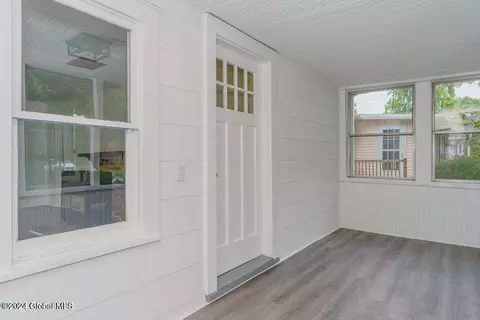 Exterior - 421 Taurus Rd, Schenectady, NY 12304 photo 11 of 11